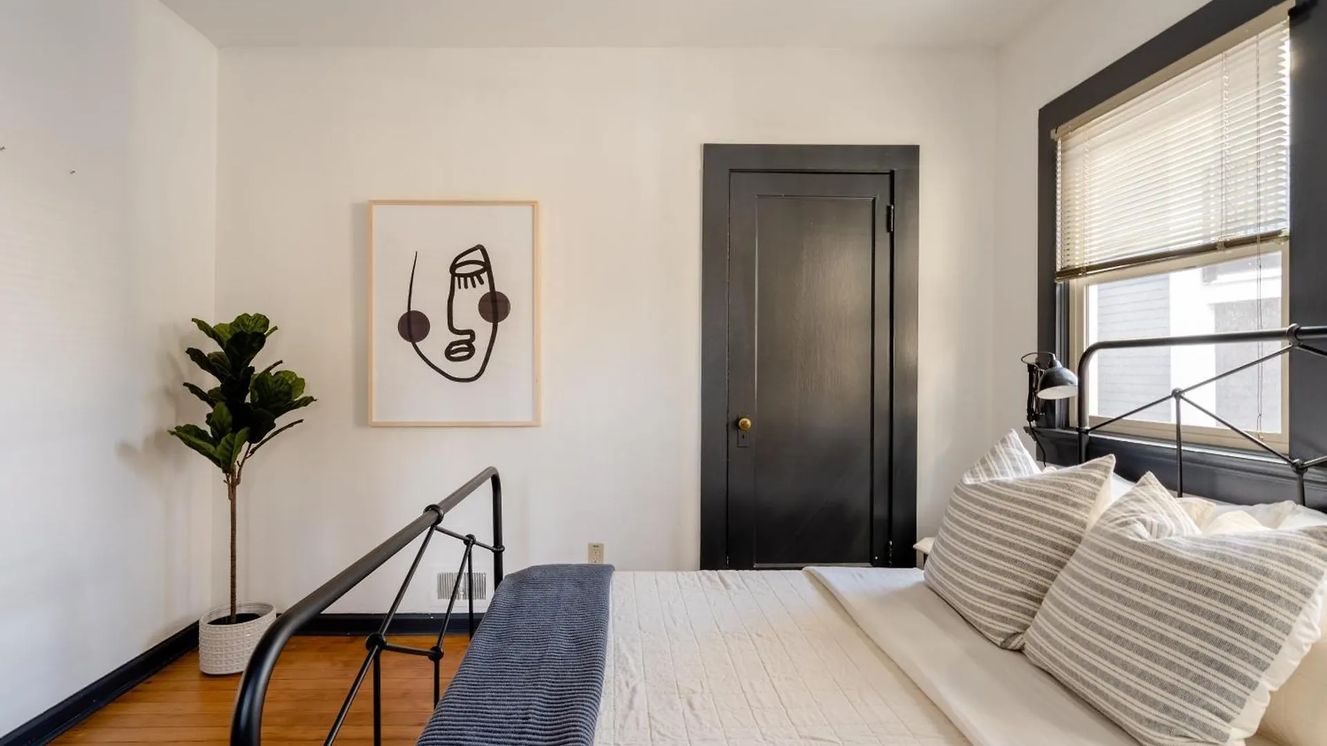 Holiday home Stay Portland - Perfectly Restored Craftsman - Eateries & Coffee
